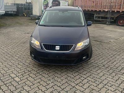 Blau Gebraucht 2012 Seat Alhambra Ecomotive Van / Kleinbus | 10.900 € (Fairer Preis)