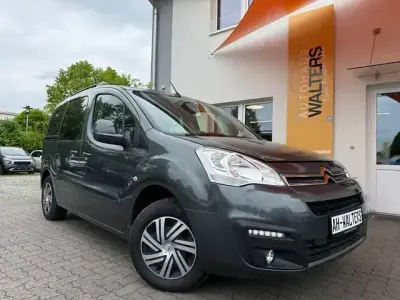 Gebraucht Citroën Berlingo Shine 99 PS (72 kW) 2018 Grau Van / Kleinbus