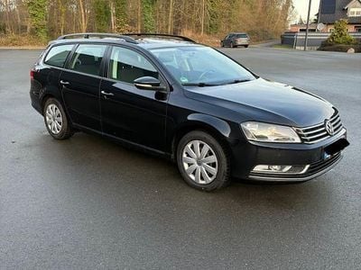Gebraucht VW Passat 140 PS (102 kW) 2013 Schwarz Kombi