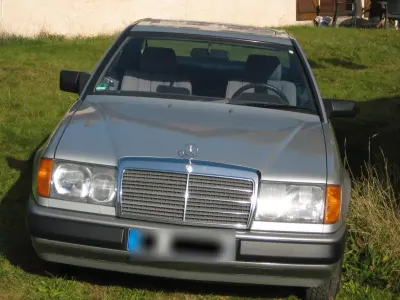 Gebraucht Mercedes 300 179 PS (131 kW) 1988 Silber Coupé