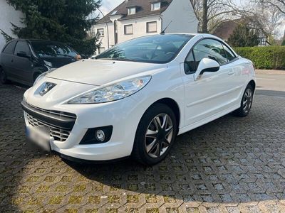 gebraucht Peugeot 207 CC Unfall!! 3 hd,Tüv, Wenig km,Scheckheft