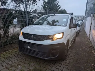 Begagnad Peugeot Partner 102 HK (75 kW) 2021 Vit Minibuss