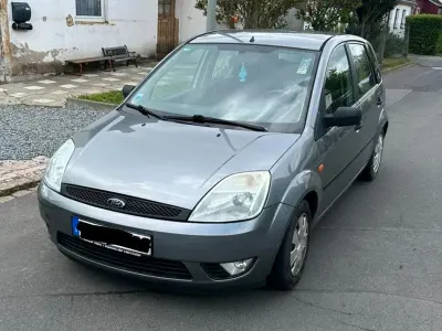 Gebraucht Ford Fiesta 101 PS (74 kW) 2003 Silber Kleinwagen