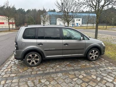 VW Touran Cross