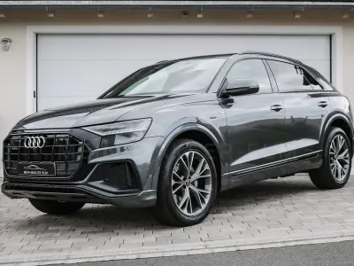 Second-hand Audi Q8 S-Line 286 CP (210 kW) 2024 Gri SUV