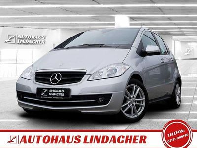 Silber Gebraucht 2011 Mercedes A180 Classic Limousine | 9.270 € (Teuer)