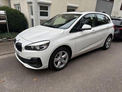 Gebraucht BMW 216 Active Tourer Sport Line 116 PS (85 kW) 2019 Weiß Van / Kleinbus