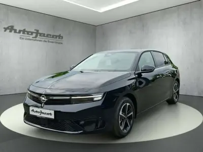 Neu Opel Astra Edition 136 PS (100 kW) 2026 Karbon schwarz (metallic) Limousine