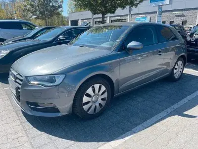 Gebraucht Audi A3 Ambition 90 PS (66 kW) 2013 Grau Limousine