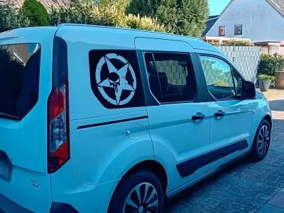 Second-hand Ford Tourneo Connect Trend 100 CP (73 kW) 2017 Alb Monovolum