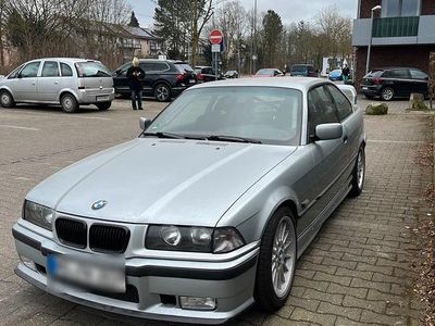 Gebraucht BMW 323 170 PS (125 kW) 1996 Silber Coupé