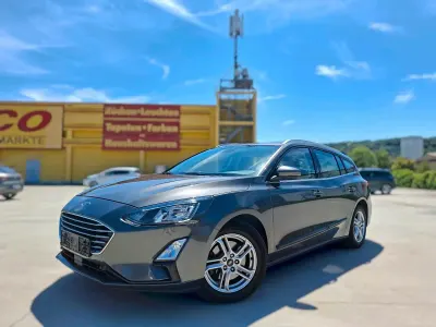 Gebraucht Ford Focus Cool & Connect 120 PS (88 kW) 2020 Grau Kombi