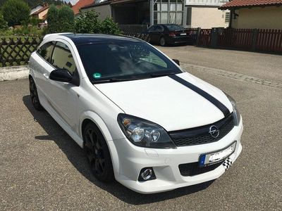 Opel Astra GTC