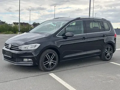 Używany VW Touran Highline 150 KM (110 kW) 2016 Czarny Minivan