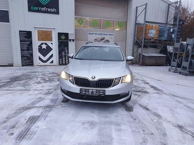 Silber Gebraucht 2017 Skoda Octavia Ambition Kombi | 8.100 € (Fairer Preis)