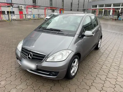 Gebraucht Mercedes A160 82 PS (60 kW) 2012 Grau Kleinwagen