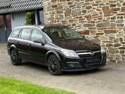 Gebraucht Opel Astra Edition+ 105 PS (77 kW) 2006 Schwarz Kombi