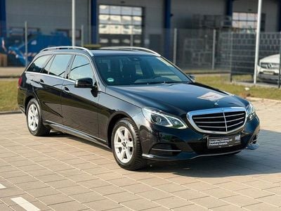 Gebraucht Mercedes E200 Elegance 184 PS (135 kW) 2015 Schwarz Kombi