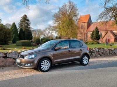 Gebraucht VW Polo Trendline 60 PS (44 kW) 2014 Braun Kleinwagen