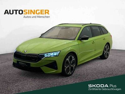 Neu Skoda Octavia RS 265 PS (194 kW) 2025 Mambagrün Kombi