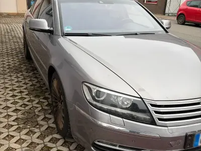 Gebraucht VW Phaeton 239 PS (175 kW) 2011 Beige Limousine
