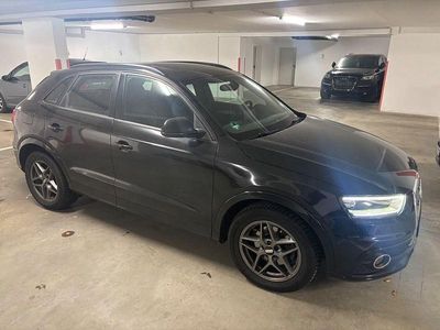 Schwarz Gebraucht 2012 Audi Q3 Sport SUV | 11.000 € (Fairer Preis)