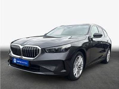 Ny BMW 530e Sport Line 190 HK (139 kW) 2026 Grå Stationcar