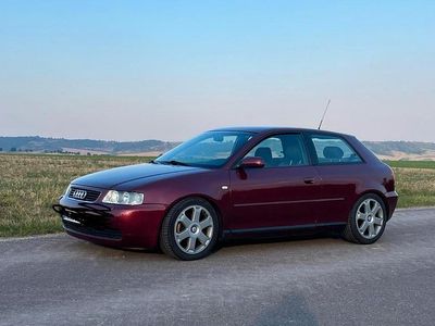 Gebraucht Audi A3 150 PS (110 kW) 2002 Rot Kleinwagen