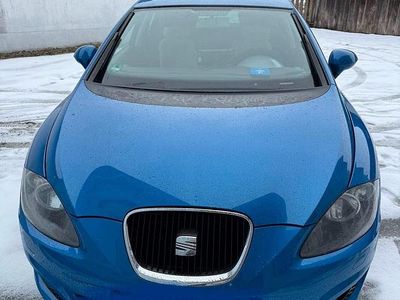 Second-hand Seat Leon 102 CP (75 kW) 2010 Albastru Hatchback