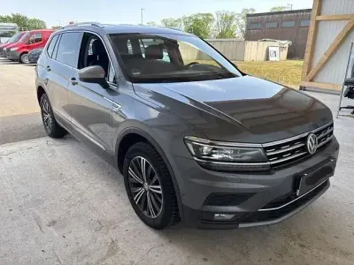Gebraucht VW Tiguan Allspace Highline 190 PS (139 kW) 2018 Grau SUV
