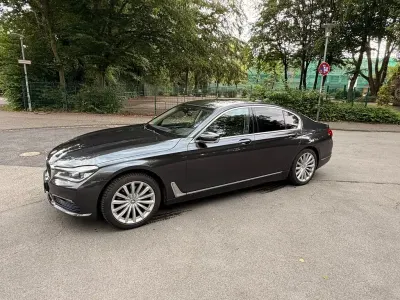 Gebraucht BMW 730 265 PS (194 kW) 2016 Schwarz Limousine