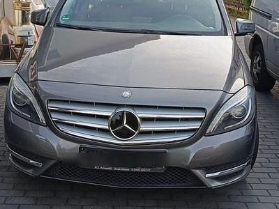 Mercedes B180