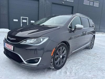 Gebraucht Chrysler Pacifica 291 PS (214 kW) 2016 Grau Van / Kleinbus