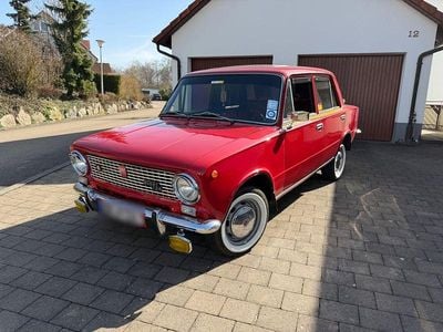 Gebraucht Fiat 124 60 PS (44 kW) 1973 Rot Kleinwagen