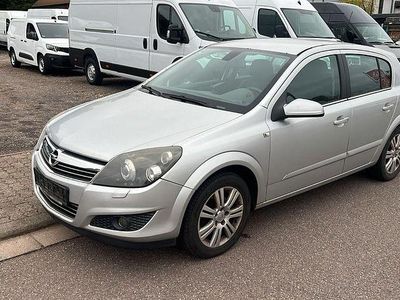 Gebraucht Opel Astra Innovation 110 PS (80 kW) 2009 Silber Limousine