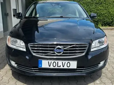 Gebraucht Volvo V70 Momentum 120 PS (88 kW) 2016 Blau Kombi