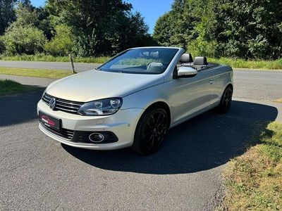 Usata VW Eos Basis 140 CV (102 kW) 2012 Argento Cabrio