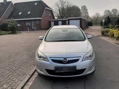 Gebraucht Opel Astra 2011 Silber Kombi