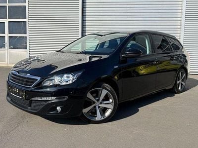 Gebraucht Peugeot 308 120 PS (88 kW) 2016 Andere Limousine