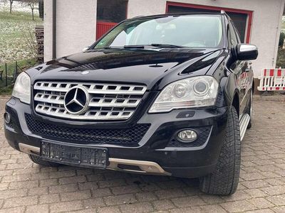 Gebraucht Mercedes ML420 306 PS (225 kW) 2009 Schwarz SUV