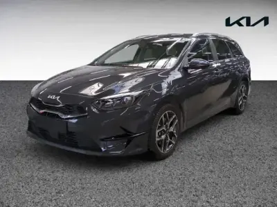 Gebraucht Kia Ceed Sportswagon Spirit 140 PS (102 kW) 2025 H8g) pentametal met. (grau Kombi