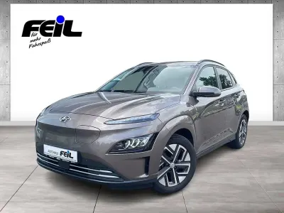 Gebraucht Hyundai Kona Trend 100 kW (136 PS) 2022 Braun SUV