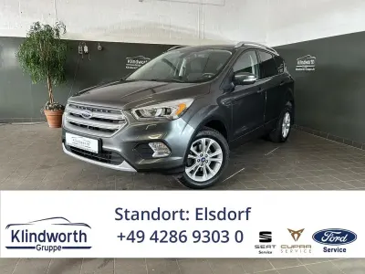 Gebraucht Ford Kuga Titanium 150 PS (110 kW) 2017 Grau SUV