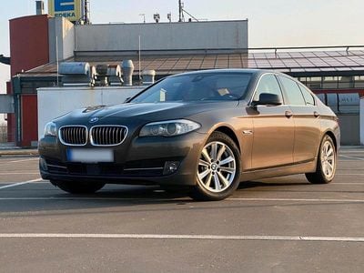 Second-hand BMW 530 258 CP (189 kW) 2013 Maro Berlinǎ