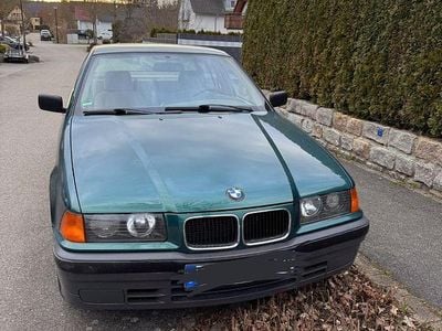 Gebraucht BMW 320 150 PS (110 kW) 1991 Limousine