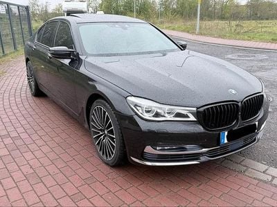 Second-hand BMW 730 Executive 265 CP (194 kW) 2015 Negru Berlinǎ