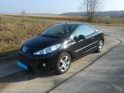 Gebraucht Peugeot 207 CC 120 PS (88 kW) 2012 Schwarz Cabrio
