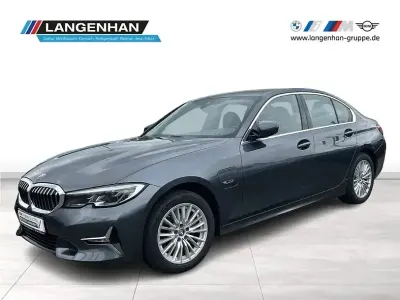 Gebraucht BMW 320e Sport Line 204 PS (150 kW) 2022 Grau Limousine
