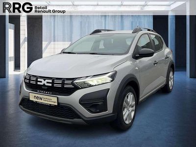 Gebraucht Dacia Sandero Essentiel 101 PS (74 kW) 2024 Mondstein grau Limousine