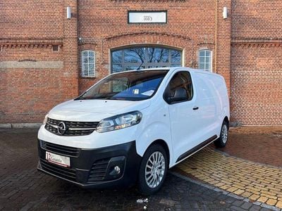 Weiß Gebraucht 2021 Opel Vivaro Edition Van / Kleinbus | 16.999 € (Guter Preis)